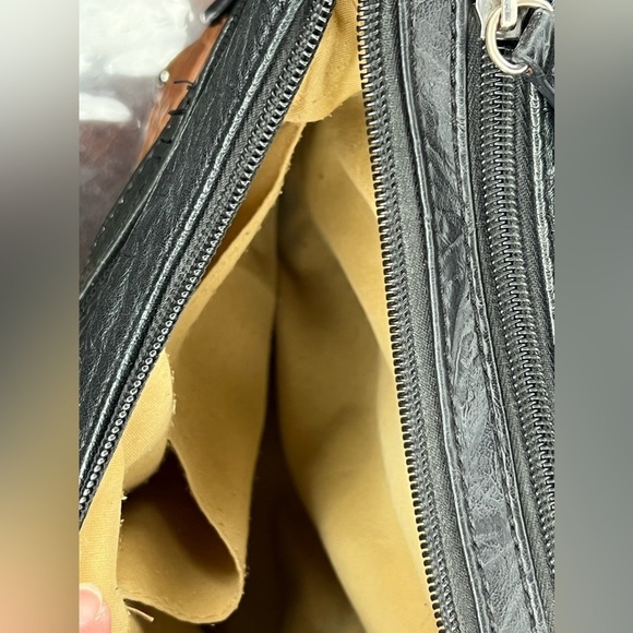 BIN046.2 Stone Mountain Irena Hobo Black and Tan - Picture 8 of 13